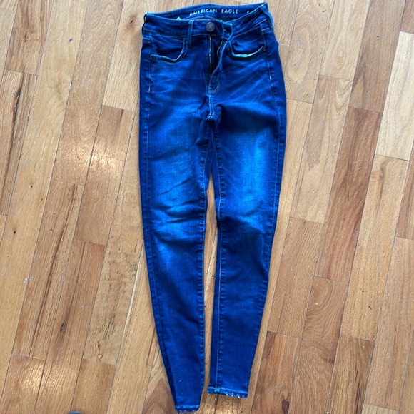 AE Skinny Jeans size 2 - Picture 2 of 6